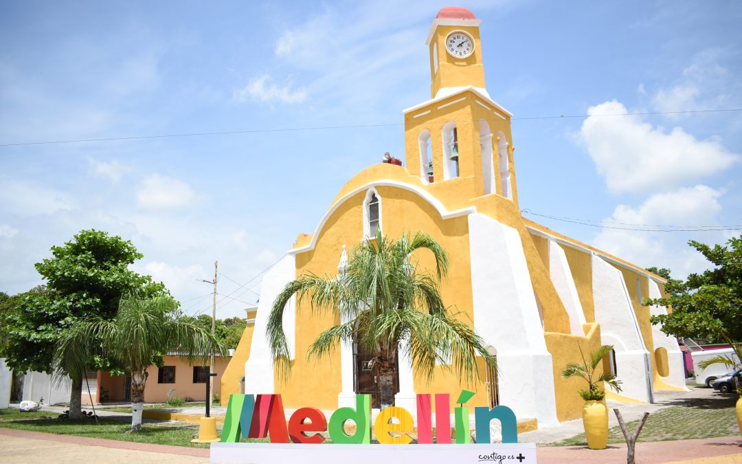 Con recursos municipales embellecen la iglesia San Miguel Arcángel de Medellín